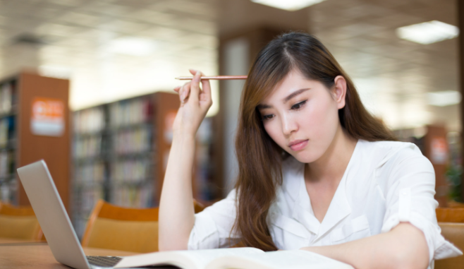 How many students study English in China