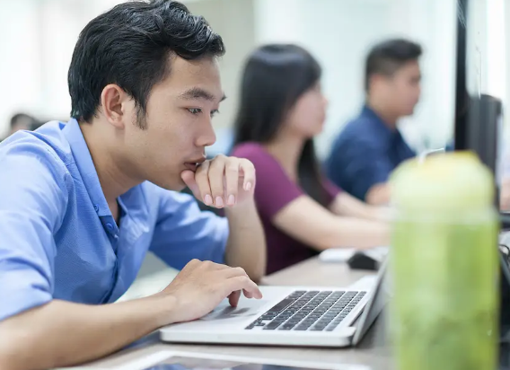 Do Chinese programmers program in Chinese or English? - Panda Blog